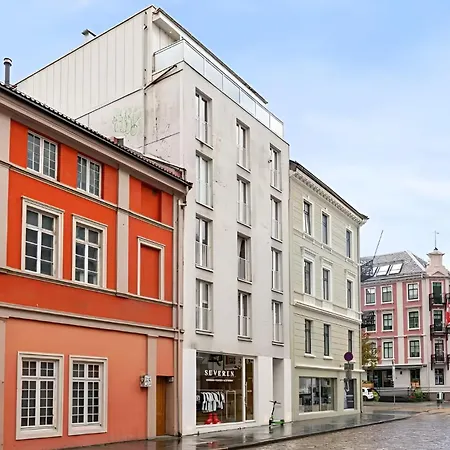 In Center * Bergen
